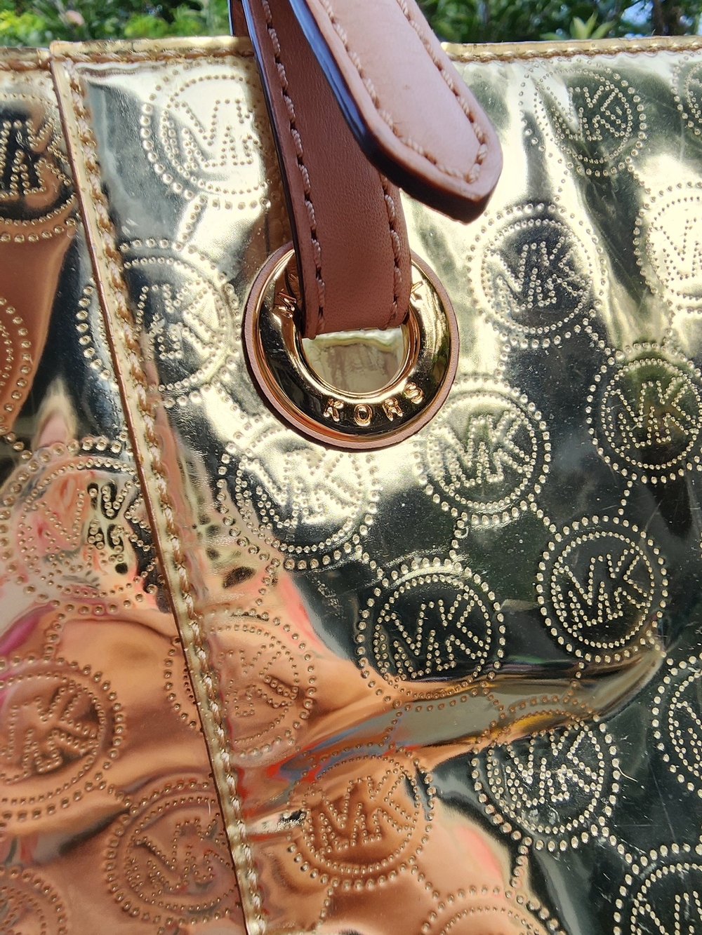 Michael Kors Gold Logo-Print Tote with Blush Handles and Fob - Picture 4 of 13